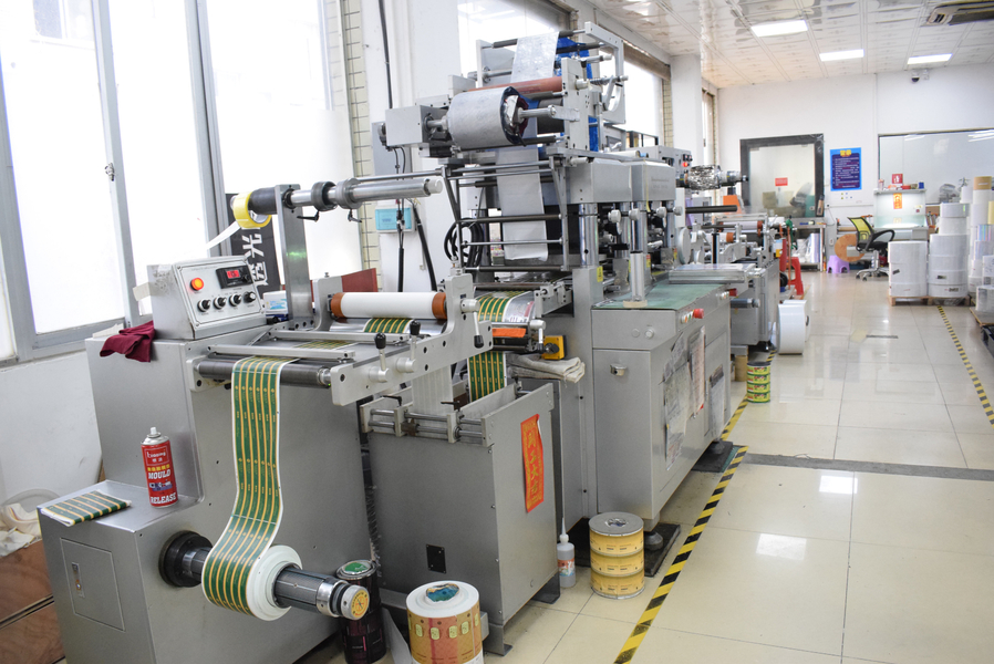 GUANGZHOU YM PACKAGE PRODUCTS CO.,LTD. निर्माता उत्पादन लाइन