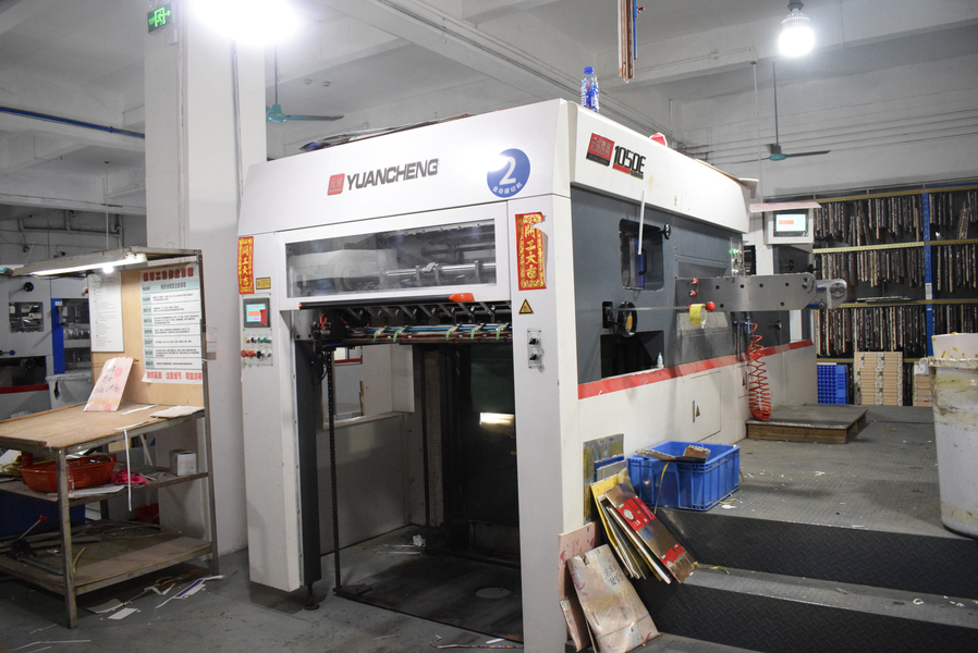GUANGZHOU YM PACKAGE PRODUCTS CO.,LTD. निर्माता उत्पादन लाइन