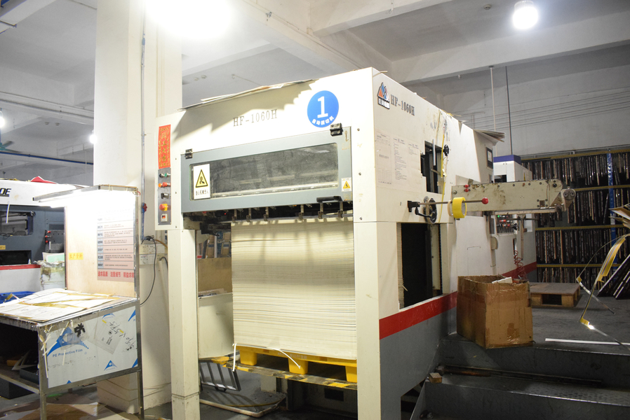 GUANGZHOU YM PACKAGE PRODUCTS CO.,LTD. निर्माता उत्पादन लाइन
