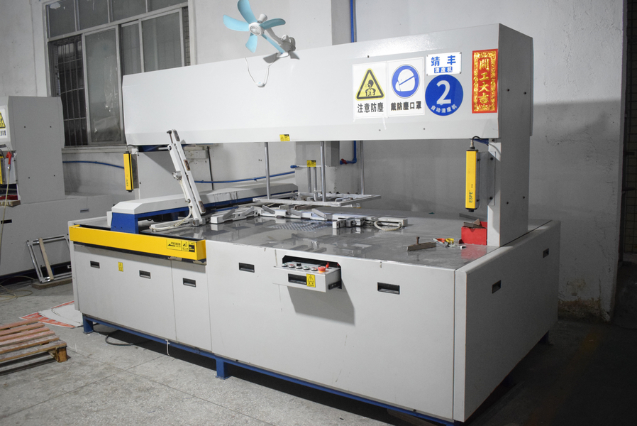GUANGZHOU YM PACKAGE PRODUCTS CO.,LTD. निर्माता उत्पादन लाइन