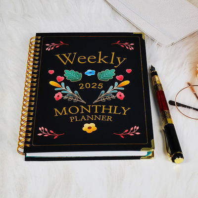 अनुकूलित रंग के साथ कलात्मक सर्पिल हार्डकवर नोटबुक उच्च स्थायित्व